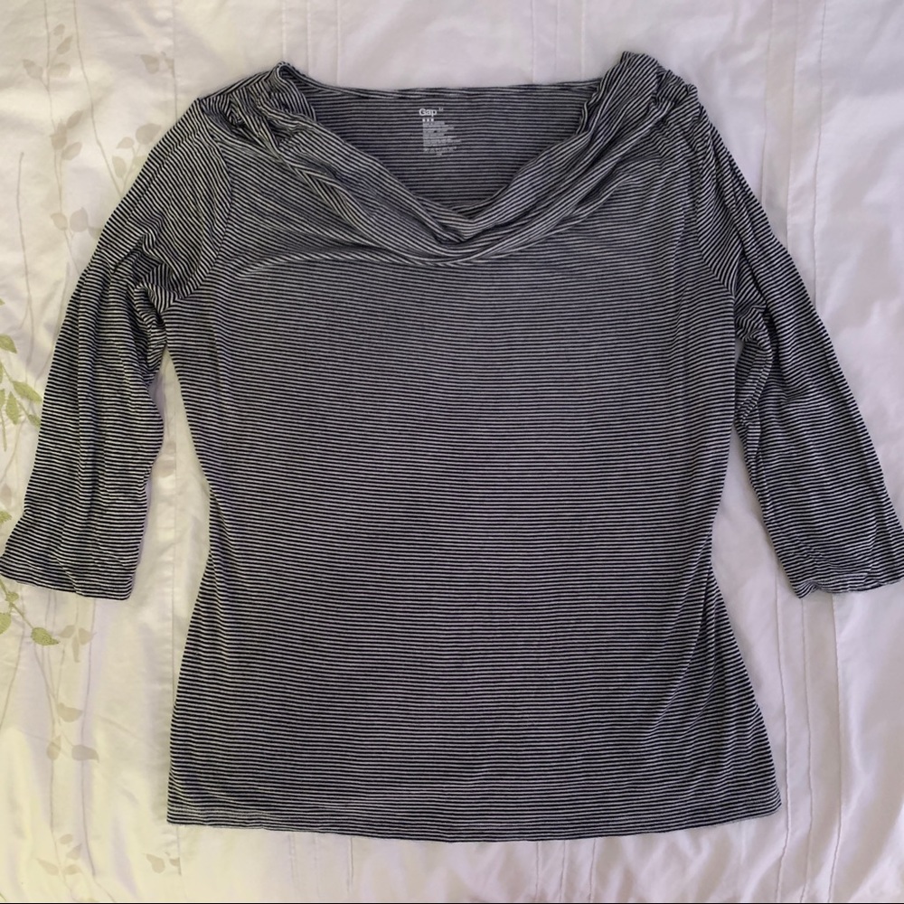 Striped GAP tee
